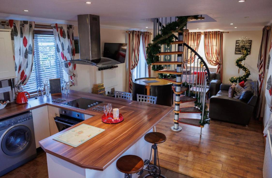 Lincoln Holiday Retreat Lodge With Private Hot Tub Zewnętrze zdjęcie