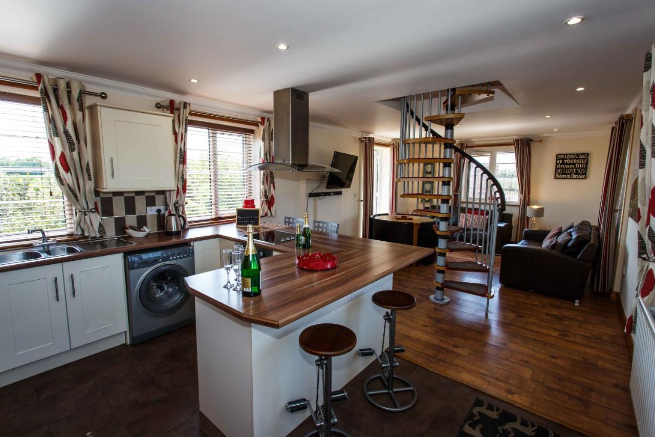 Lincoln Holiday Retreat Lodge With Private Hot Tub Zewnętrze zdjęcie